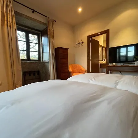 Rectoral De Cines Hotel Oza de los Ríos