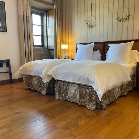 Rectoral De Cines Hotel Oza de los Ríos