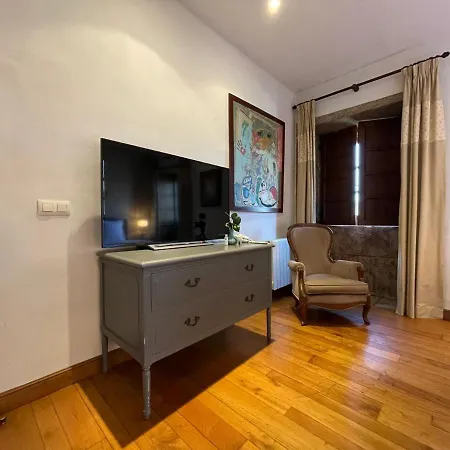 Rectoral De Cines Hotel Oza de los Ríos