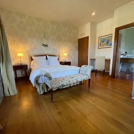 Rectoral De Cines 4*