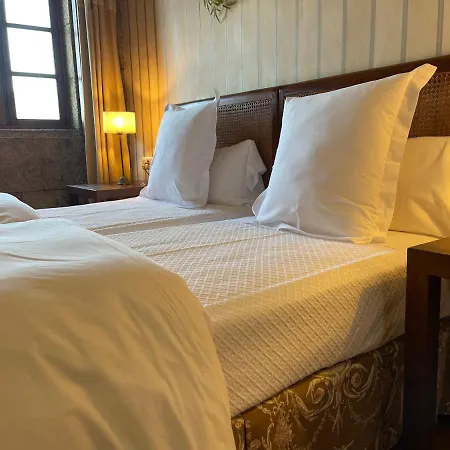 Hotel Rectoral De Cines Oza de los Ríos