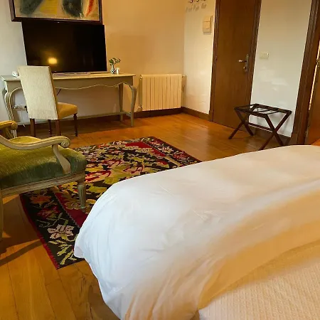 Hotel Rectoral De Cines 4*