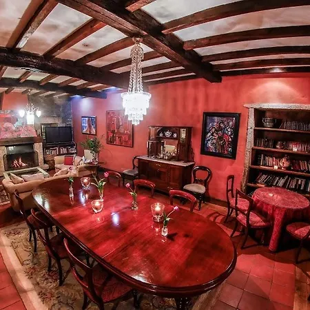 Hotel Rectoral De Cines