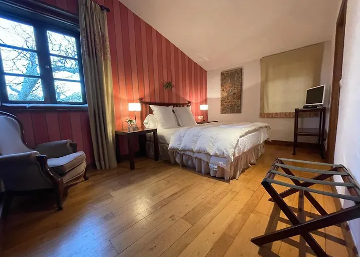 Hotel Rectoral De Cines 4*