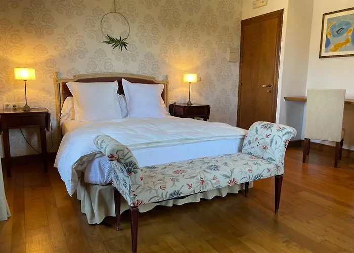 Rectoral De Cines 4*