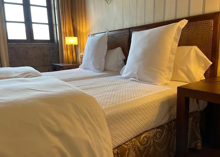 Hotel Rectoral De Cines Oza de los Ríos