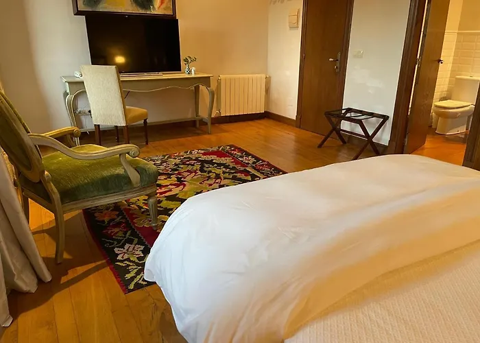 Hotel Rectoral De Cines 4*