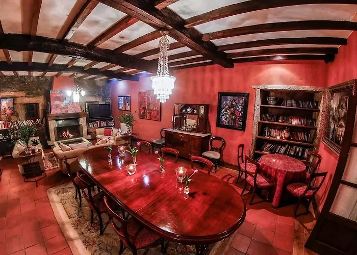 Hotel Rectoral De Cines